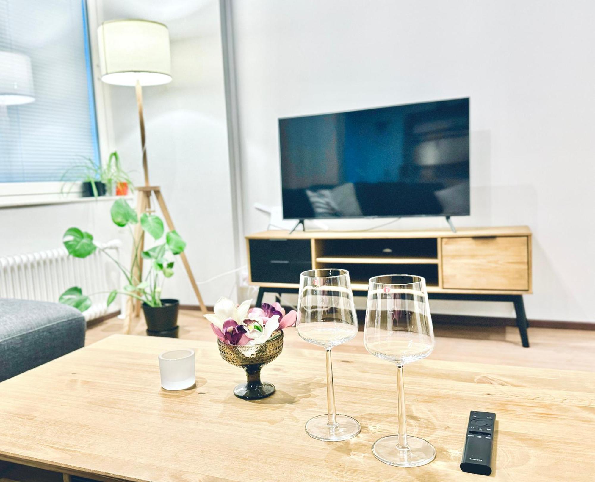 Turku Central Luxury Modern Cozy Flat 69M2 Apartment Luaran gambar